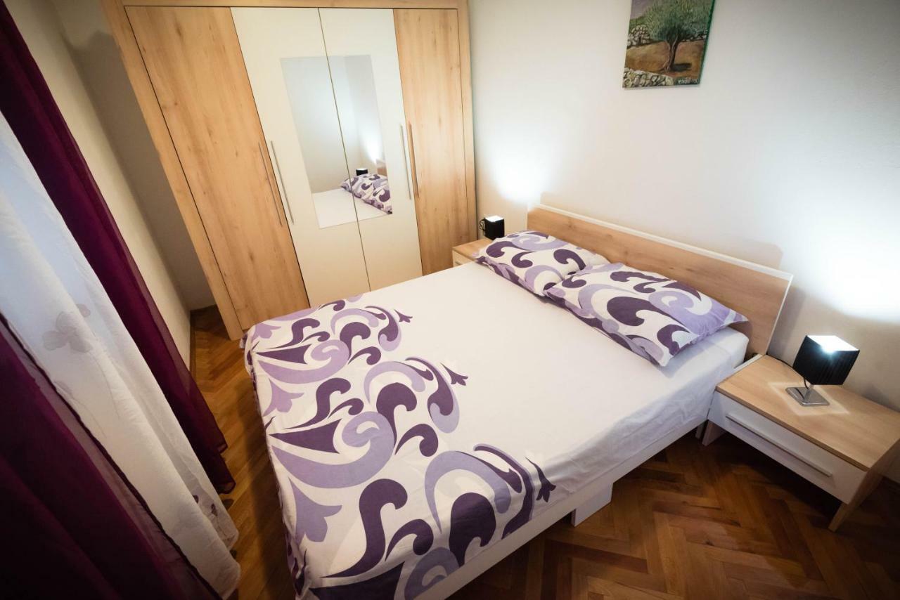 שיבניק Apartments Nakic מראה חיצוני תמונה