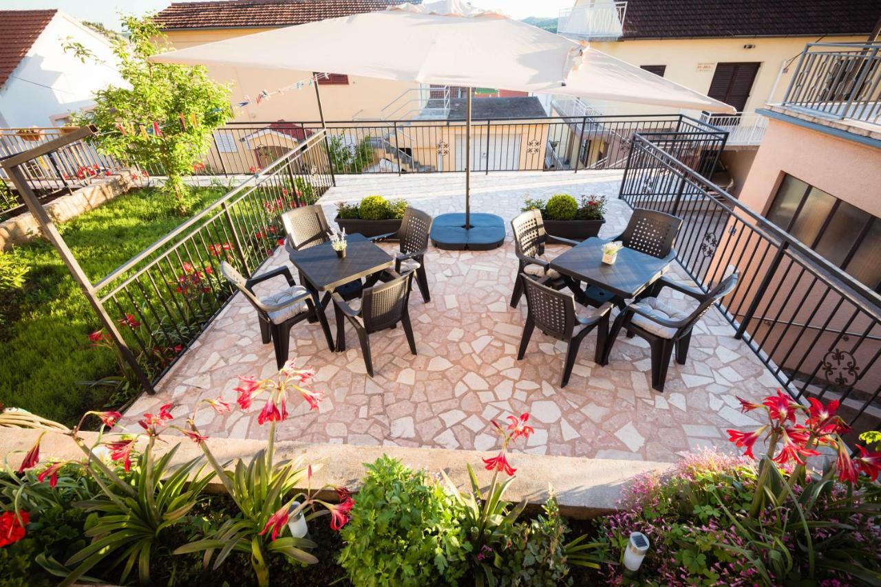 שיבניק Apartments Nakic מראה חיצוני תמונה